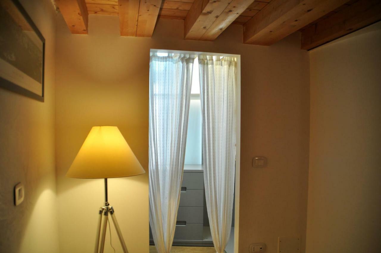 Casa Calle Pescheria Градо Екстериор снимка